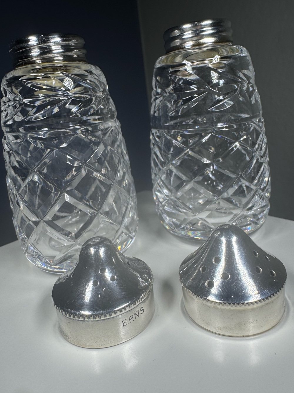 Vintage Waterford Crystal Salt Pepper Shakers Silverplate Ireland - Picture 4 of 10